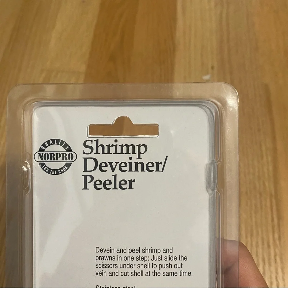 Norpro Shrimp Devein Peeler NEW Kitchen Utensils Tool Metal Scissor
